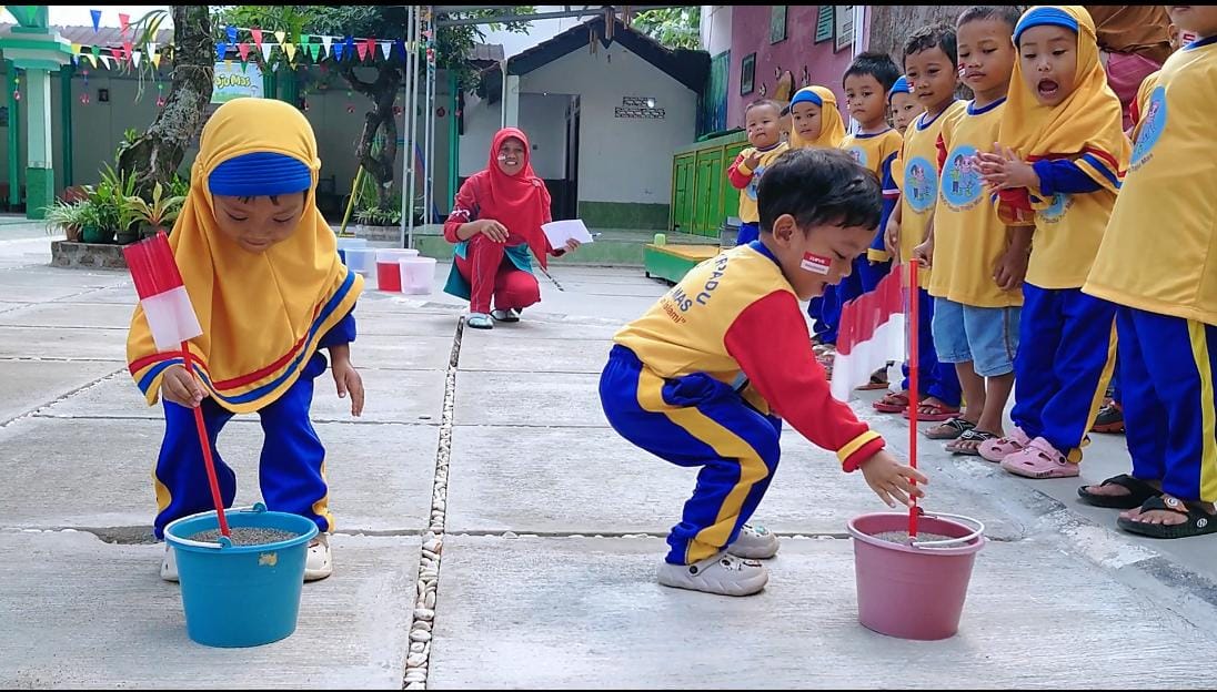 Read more about the article Semarak Merdeka di PAUD Terpadu Traju Mas: Kegiatan Seru HUT RI Ke-79 Penuh Kebersamaan dan Solidaritas